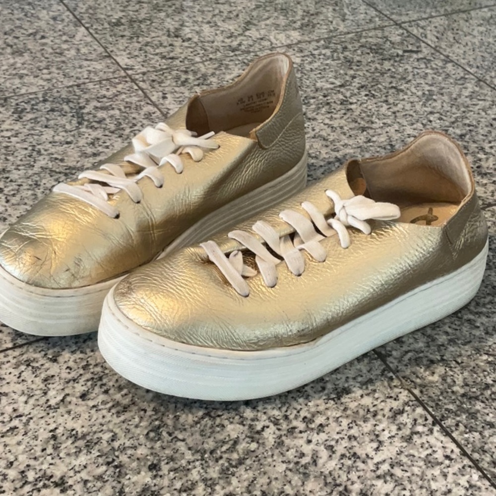 Sam Edelman gold sneakers